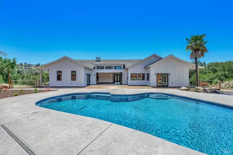 5046 Linda Ln, Santa Rosa, CA 95404