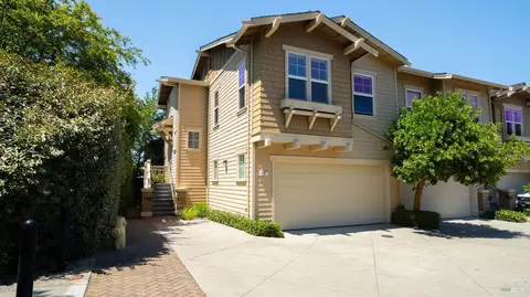 26 Merrydale Ct, San Rafael, CA 94903
