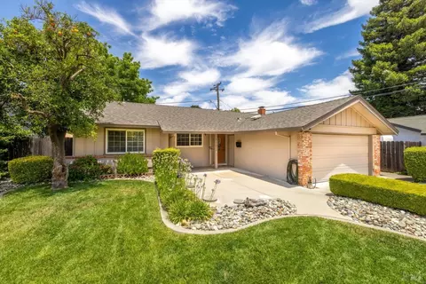506 Buckeye St, Vacaville, CA 95688