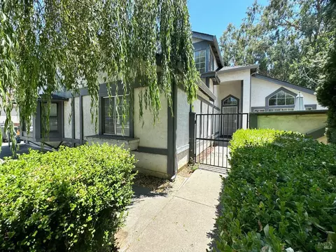 641 Cordelia Cir, Vacaville, CA 95687