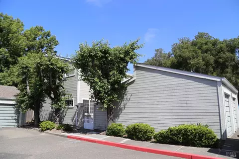1456 Townview Ave, Santa Rosa, CA 95405