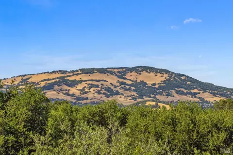 102 Cabro Rdg, Novato, CA 94947
