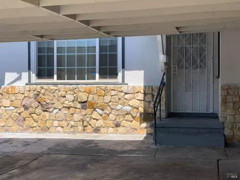 148 Leonard St, Vallejo, CA 94589 photo 2