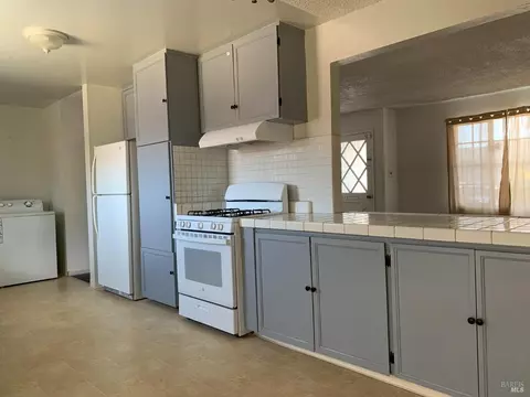 148 Leonard St, Vallejo, CA 94589 photo 5