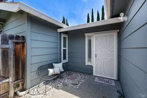 2978 Sunbird Dr, Fairfield, CA 94533 photo 4