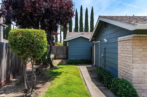 2978 Sunbird Dr, Fairfield, CA 94533 photo 3