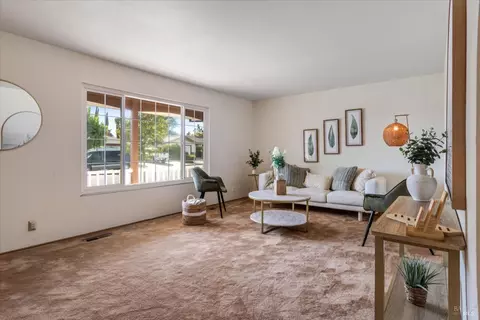 2040 Barbour Dr, Fairfield, CA 94534 photo 4