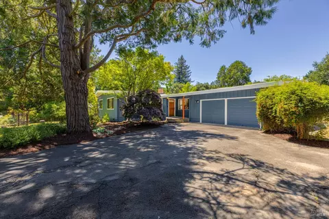 1410 Deer Ln, Sebastopol, CA 95472