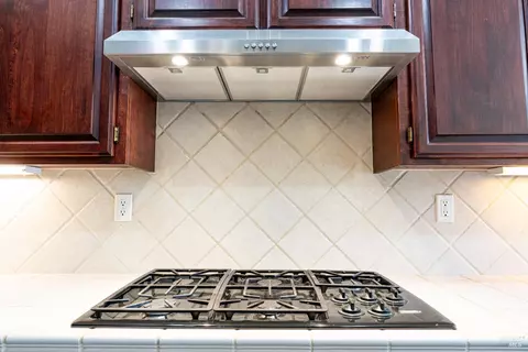 1168 Mitchell Ln, Windsor, CA 95492 photo 17