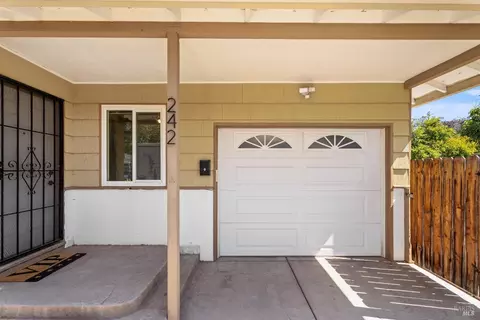 242 E Kentucky St, Fairfield, CA 94533 photo 5