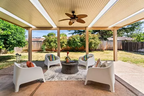 242 E Kentucky St, Fairfield, CA 94533 photo 4
