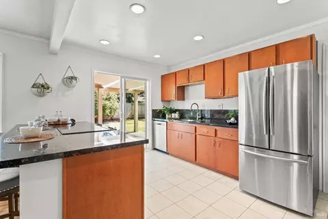 242 E Kentucky St, Fairfield, CA 94533 photo 14