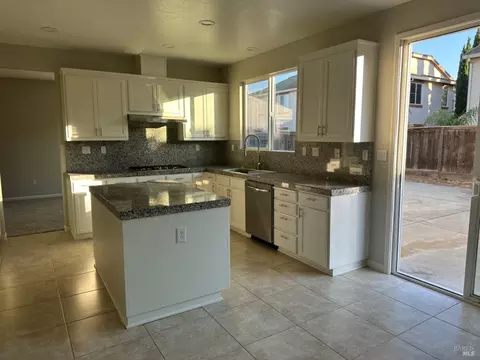 5115 Duren Cir, Fairfield, CA 94533 photo 14