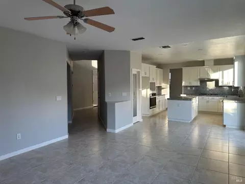 5115 Duren Cir, Fairfield, CA 94533 photo 10