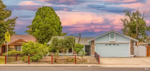 360 Madison Ave, Vacaville, CA 95687