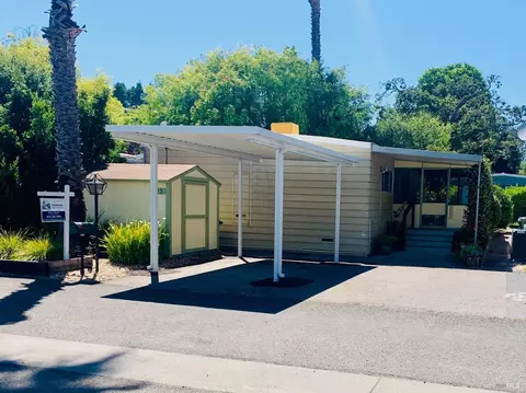 223 Barcelona Dr, Novato, CA 94949