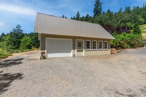 Undisclosed, Willits, CA 95490 photo 39
