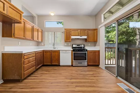 325 Alpine St, Vacaville, CA 95688 photo 18