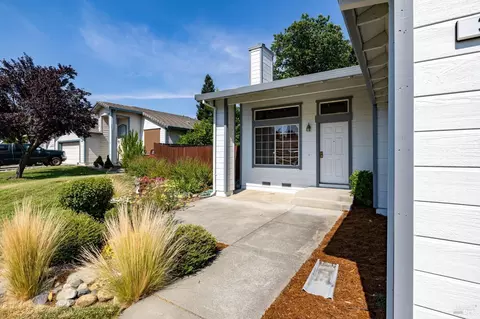 325 Alpine St, Vacaville, CA 95688 photo 5