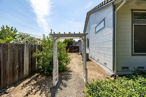 325 Alpine St, Vacaville, CA 95688 photo 36