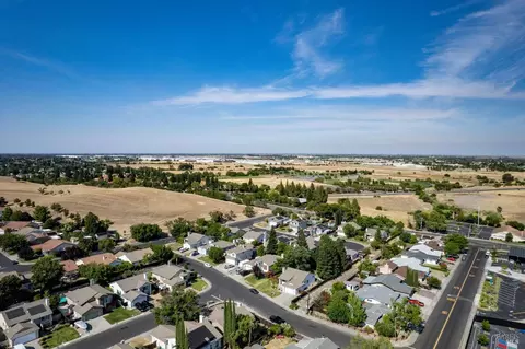 325 Alpine St, Vacaville, CA 95688 photo 46