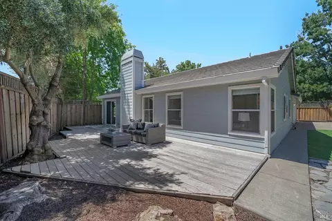 686 Leafhaven Ln, Windsor, CA 95492 photo 18