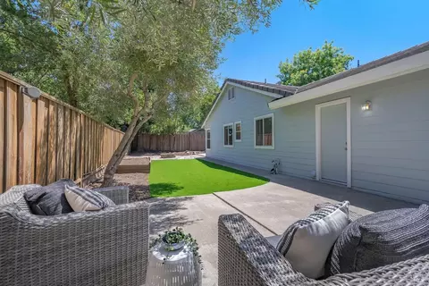 686 Leafhaven Ln, Windsor, CA 95492 photo 10