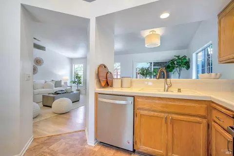686 Leafhaven Ln, Windsor, CA 95492 photo 15
