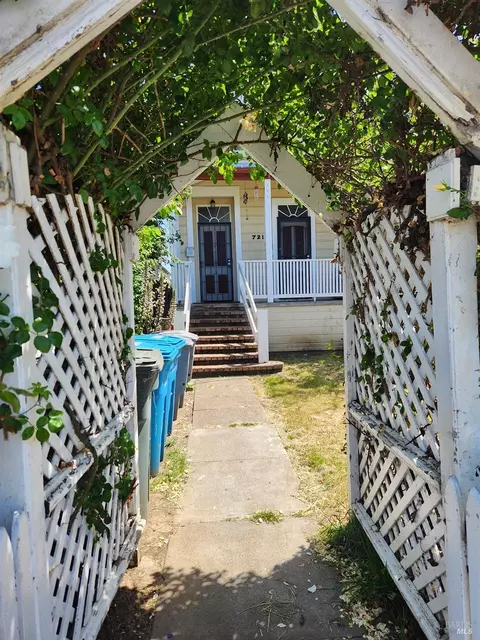 721 Indiana St, Vallejo, CA 94590 photo 5