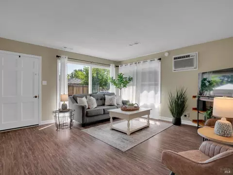 1903 Jacqueline Way, Concord, CA 94519 photo 3