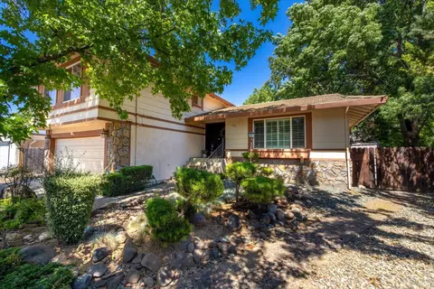 107 Cochise Ct, Vacaville, CA 95688