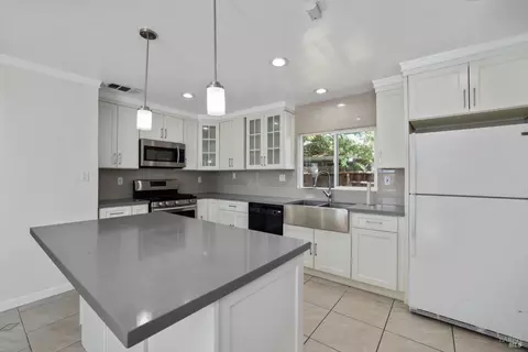 1001 Eisenhower St, Fairfield, CA 94533 photo 13