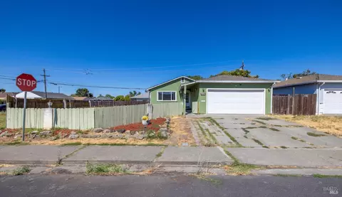1001 Eisenhower St, Fairfield, CA 94533 photo 3
