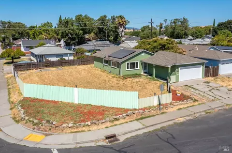 1001 Eisenhower St, Fairfield, CA 94533 photo 2