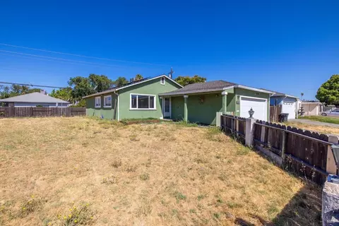 1001 Eisenhower St, Fairfield, CA 94533 photo 5