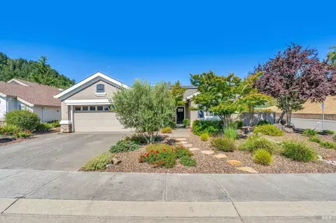 201 Albany St, Cloverdale, CA 95425