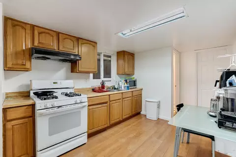2032 E 22nd St, Oakland, CA 94606 photo 27