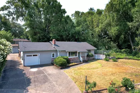 1433 1433a Park Ave, Novato, CA 94945