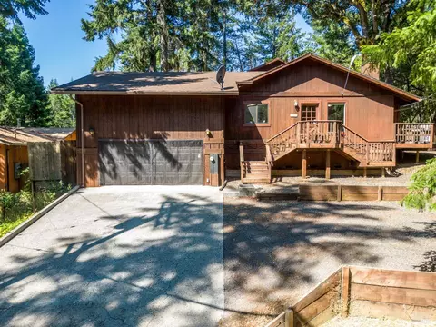 24088 Tulip Dr, Willits, CA 95490 photo 4