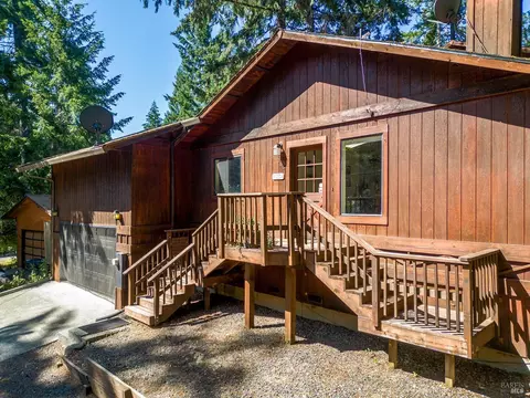 24088 Tulip Dr, Willits, CA 95490