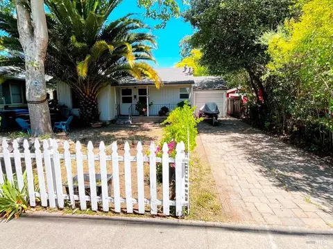 1644 Slater St #A B C, Santa Rosa, CA 95404