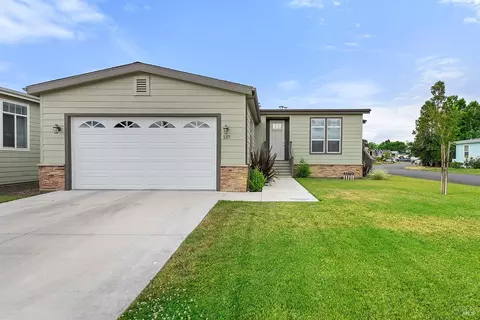 1945 Piner Space 137 Rd, Santa Rosa, CA 95403