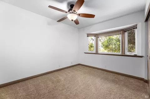 469 Oak View Dr, Vacaville, CA 95688 photo 24