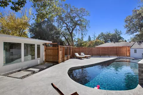 2210 Brush Creek Rd, Santa Rosa, CA 95404