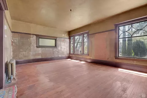 107 E J St, Benicia, CA 94510 photo 8