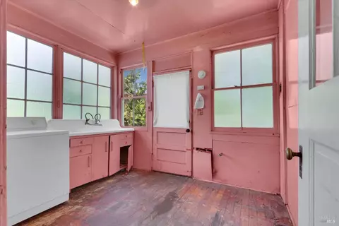 107 E J St, Benicia, CA 94510 photo 15