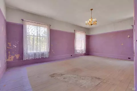 107 E J St, Benicia, CA 94510 photo 23