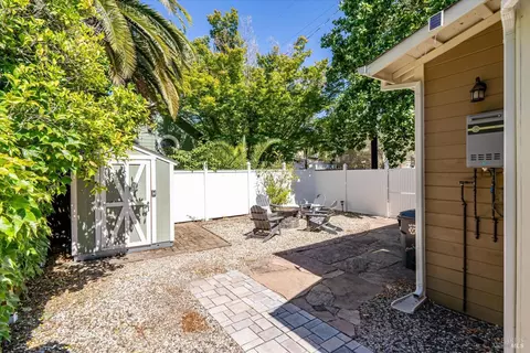 399 Brown St, Napa, CA 94559 photo 21