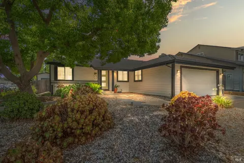 710 Tipperary Dr, Vacaville, CA 95688