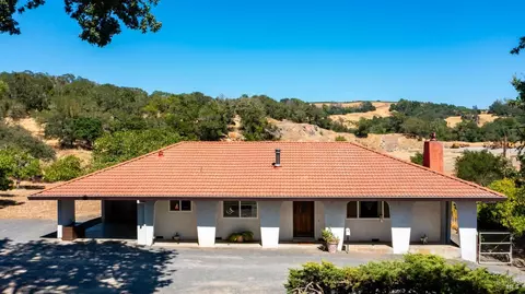 11271 Brooks Rd, Windsor, CA 95492